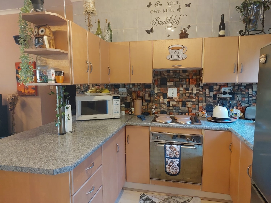 3 Bedroom Property for Sale in Safari Gardens North West